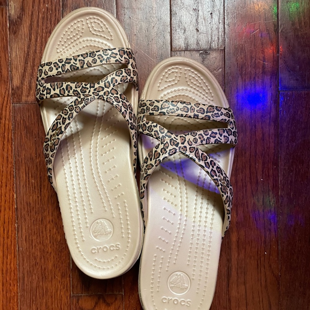 Crocs Patricia II Leopard Print Wedge